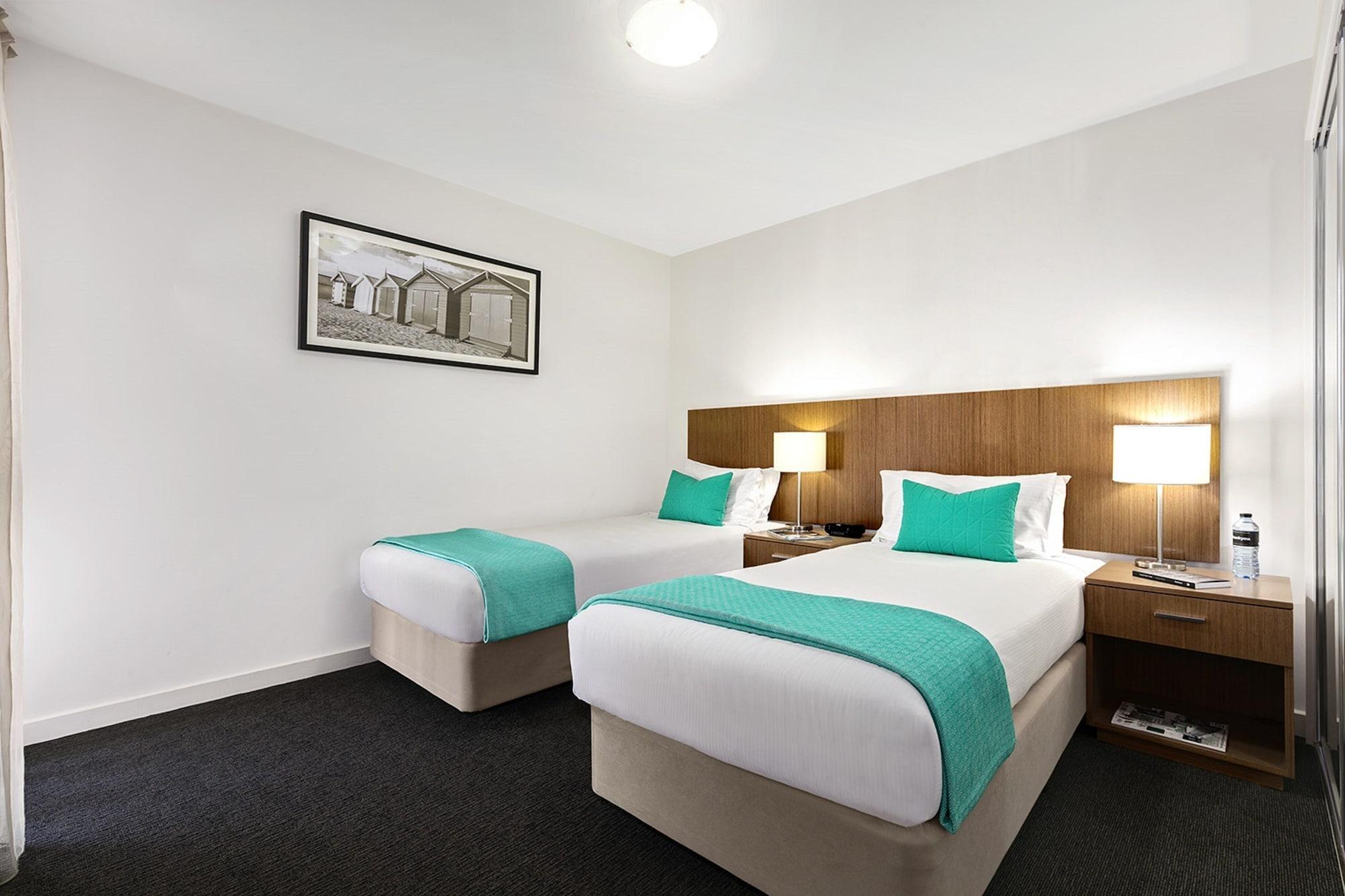 Quest Aparthotel 4*