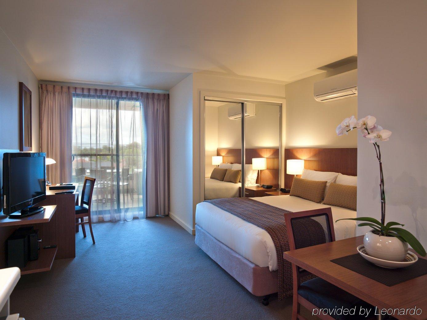 Quest Aparthotel Cheltenham
