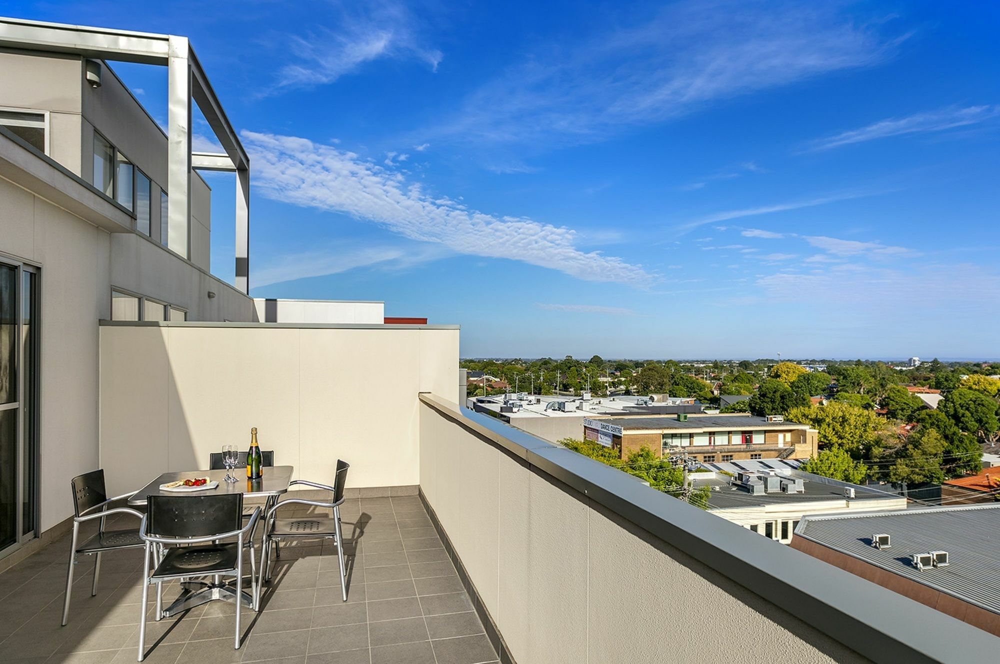 Quest Aparthotel Cheltenham