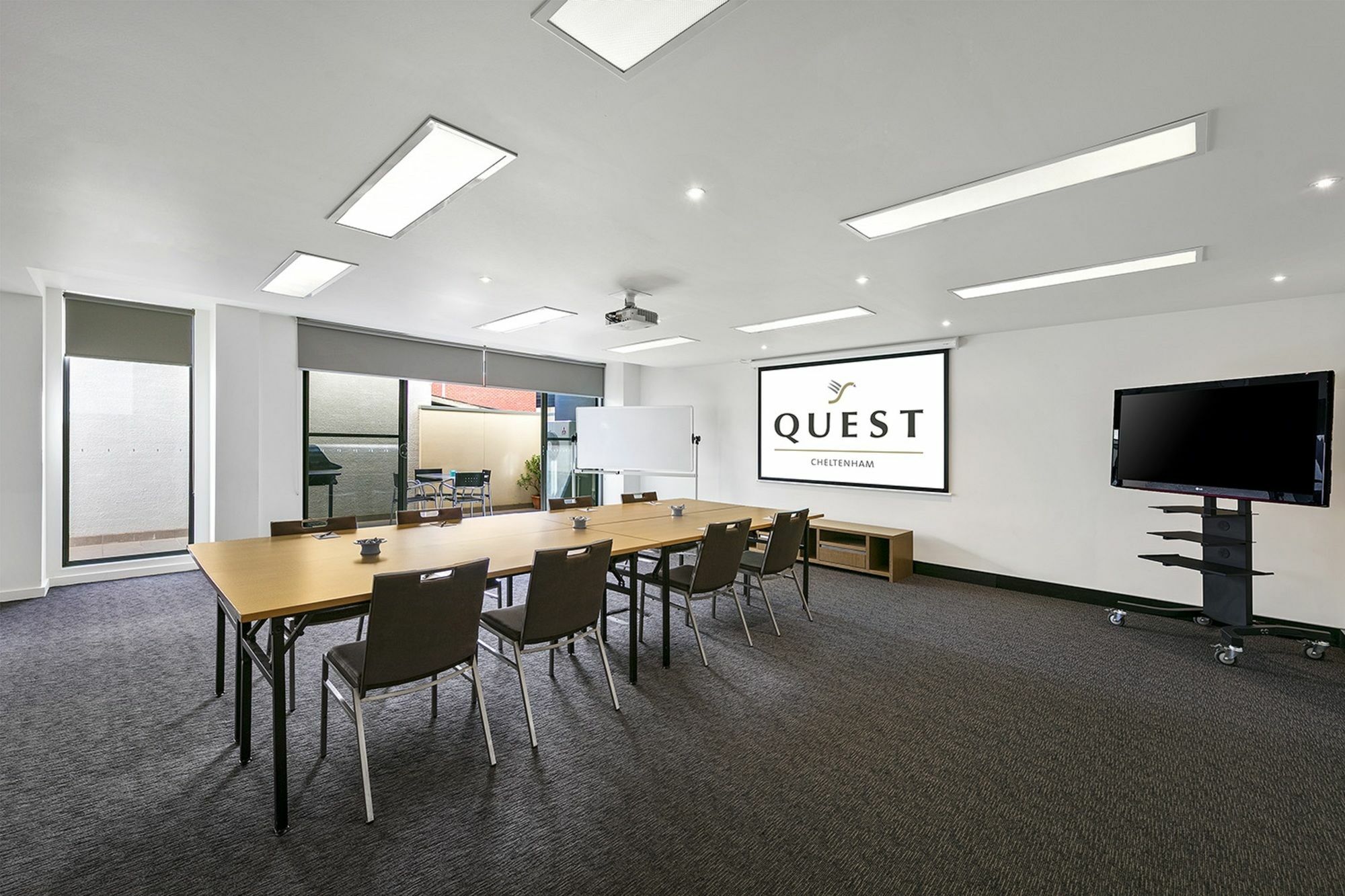 Aparthotel Quest